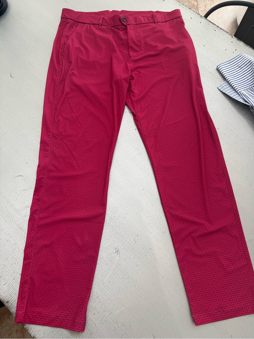 Greyson Men's Red Patterned Pants